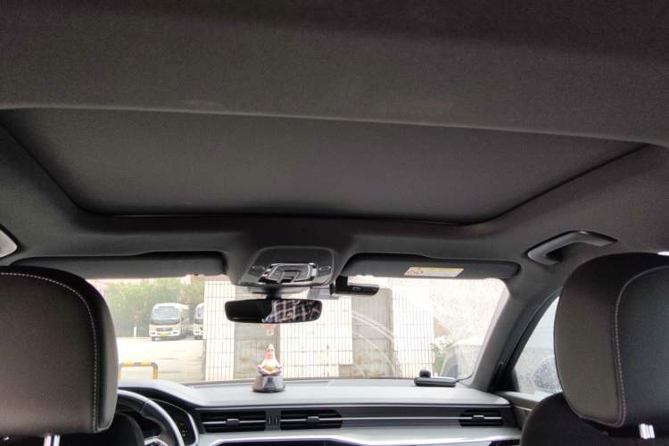 Used Audi A6L 2022 40 TFSI Luxury Dynamic Model Headliner
