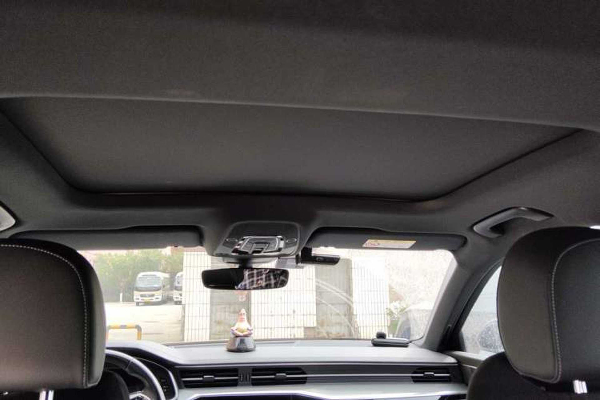 Used Audi A6L 2022 40 TFSI Luxury Dynamic Model Headliner