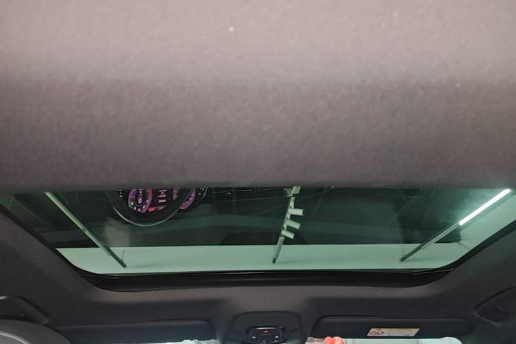 Used Audi A6L 2022 40 TFSI Luxury Dynamic Model Headliner