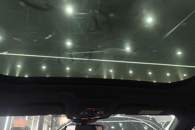 Used Audi A6L 2022 40 TFSI Luxury Dynamic Model Headliner
