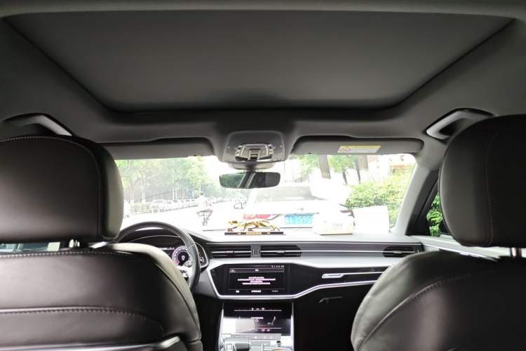 Used Audi A6L 2022 40 TFSI Luxury Dynamic Model Headliner