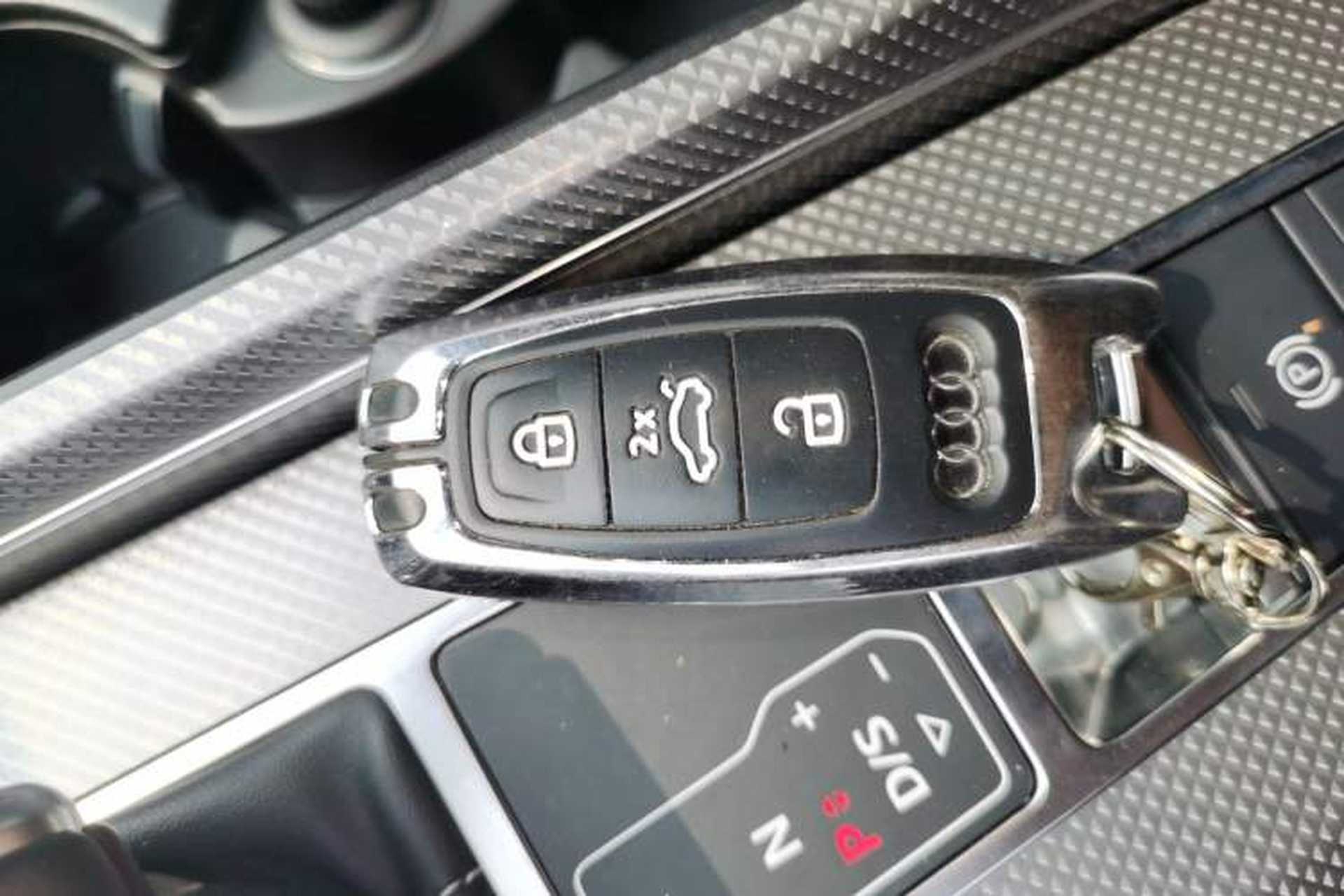 Used Audi A6L 2022 40 TFSI Luxury Dynamic Model Interior 1