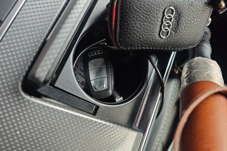 Used Audi A6L 2022 40 TFSI Luxury Dynamic Model Interior 1