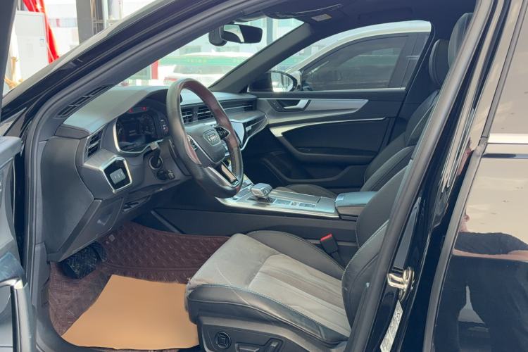 Used Audi A6L 2022 40 TFSI Luxury Dynamic Model Interior 1
