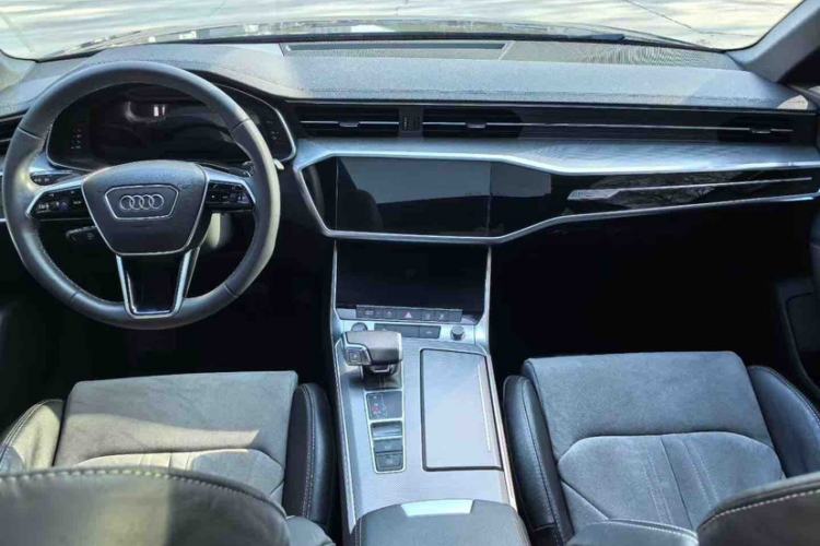 Used Audi A6L 2022 40 TFSI Luxury Dynamic Model Interior 1