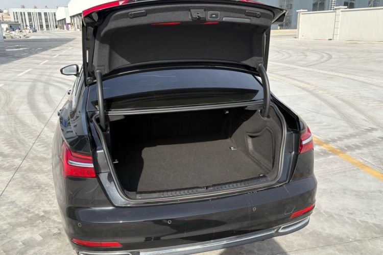 Used Audi A6L 2022 45 TFSI Prestige Elegant Edition Interior 10