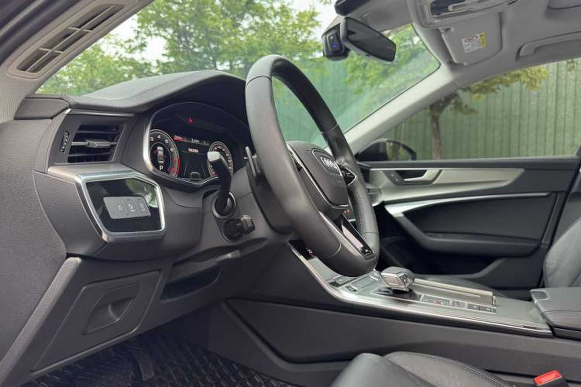 Used Audi A6L 2022 40 TFSI Luxury Prestige Edition Interior 11