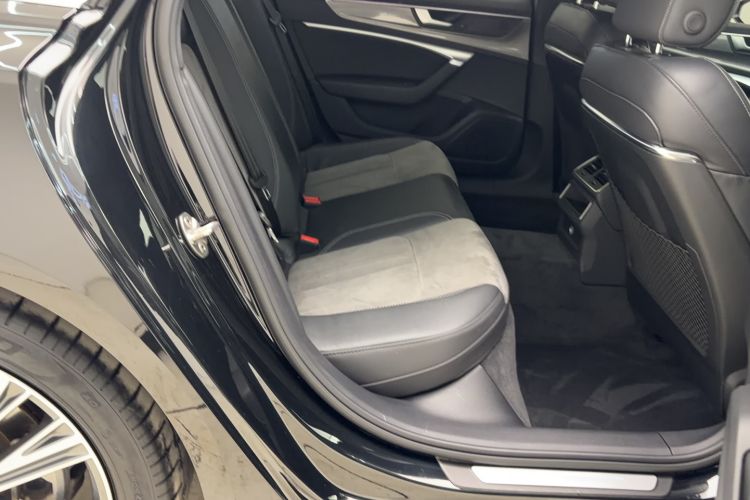Used Audi A6L 2022 40 TFSI Luxury Dynamic Model Interior 13