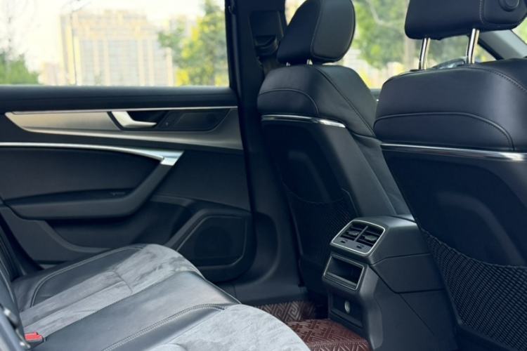 Used Audi A6L 2022 40 TFSI Luxury Dynamic Model Interior 15