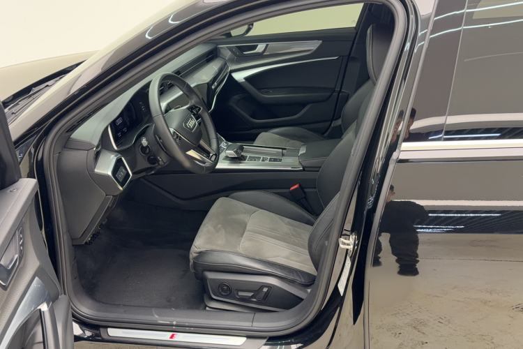 Used Audi A6L 2022 40 TFSI Luxury Dynamic Model Interior 3
