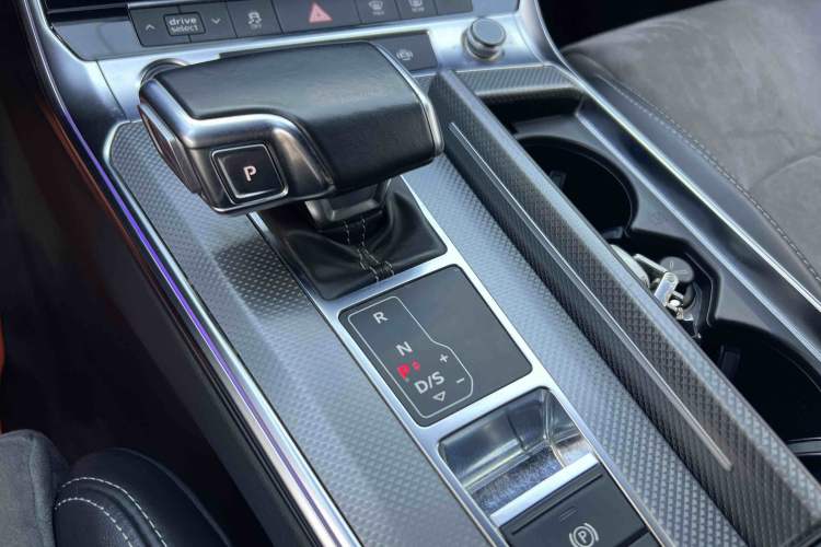 Used Audi A6L 2022 40 TFSI Luxury Dynamic Model Interior 3