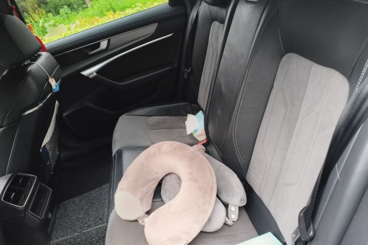 Used Audi A6L 2022 40 TFSI Luxury Dynamic Model Interior 4