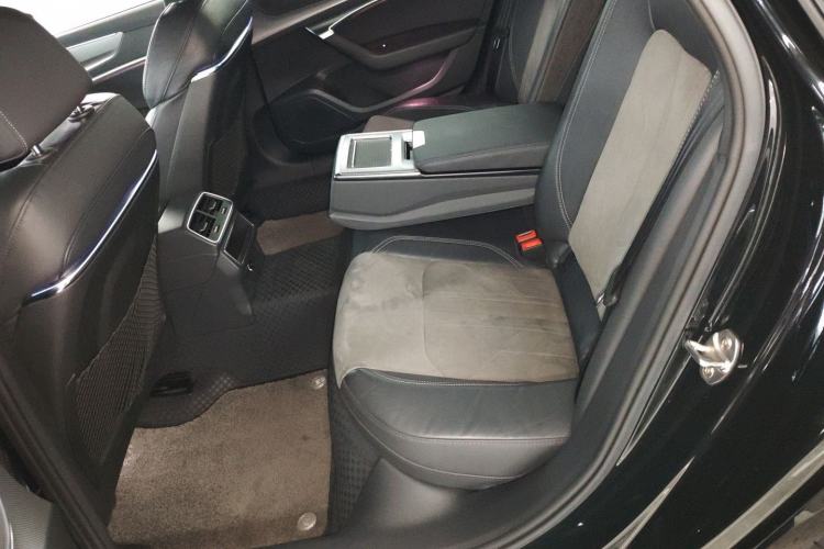 Used Audi A6L 2022 40 TFSI Luxury Dynamic Model Interior 4
