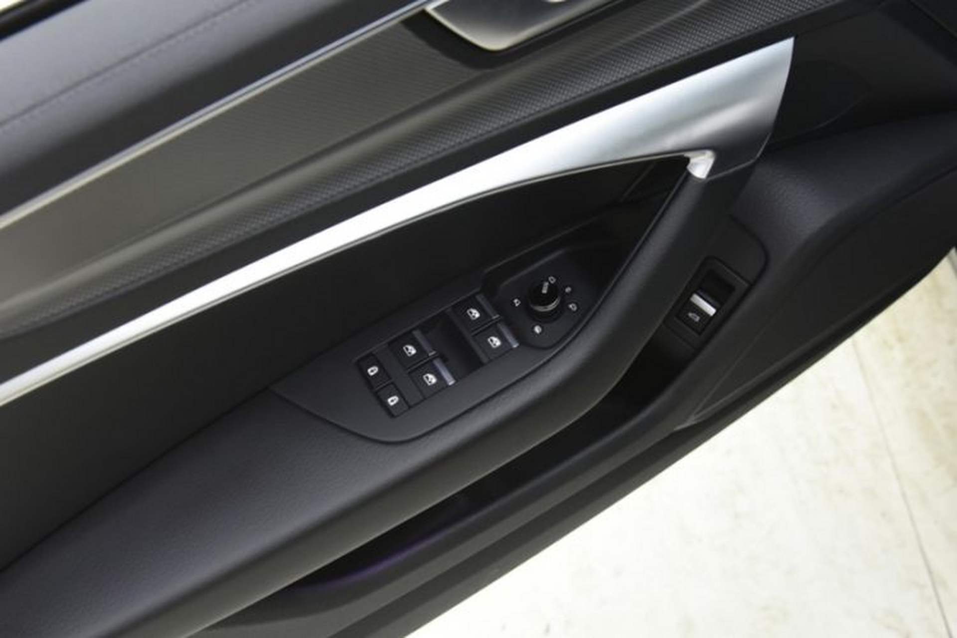 Used Audi A6L 2022 40 TFSI Luxury Dynamic Model Interior 5