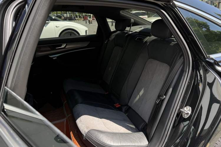 Used Audi A6L 2022 40 TFSI Luxury Dynamic Model Interior 7