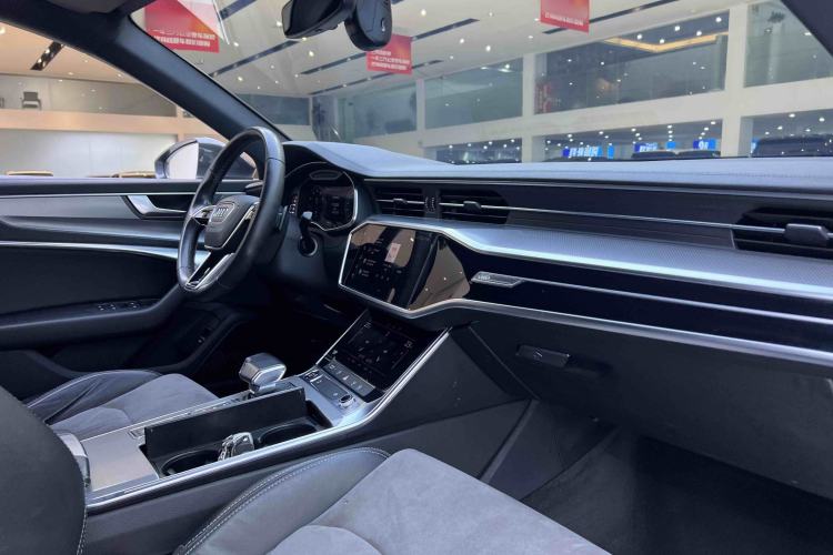 Used Audi A6L 2022 40 TFSI Luxury Dynamic Model Interior 7