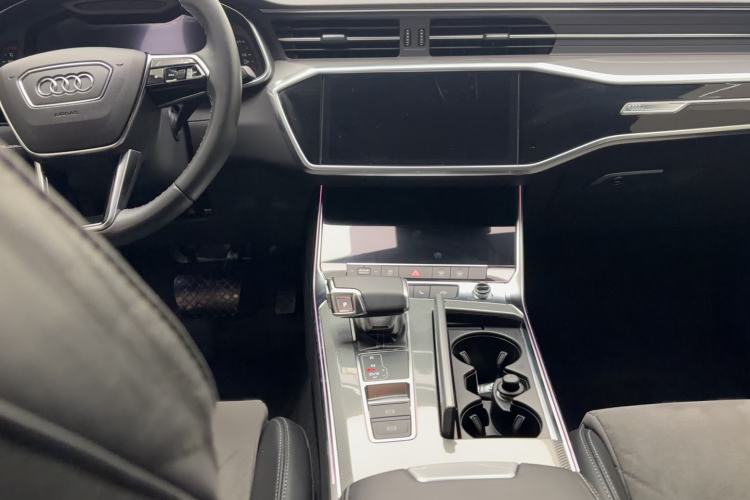 Used Audi A6L 2022 40 TFSI Luxury Dynamic Model Interior 8