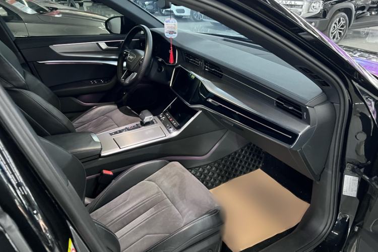 Used Audi A6L 2022 40 TFSI Luxury Dynamic Model Interior 8