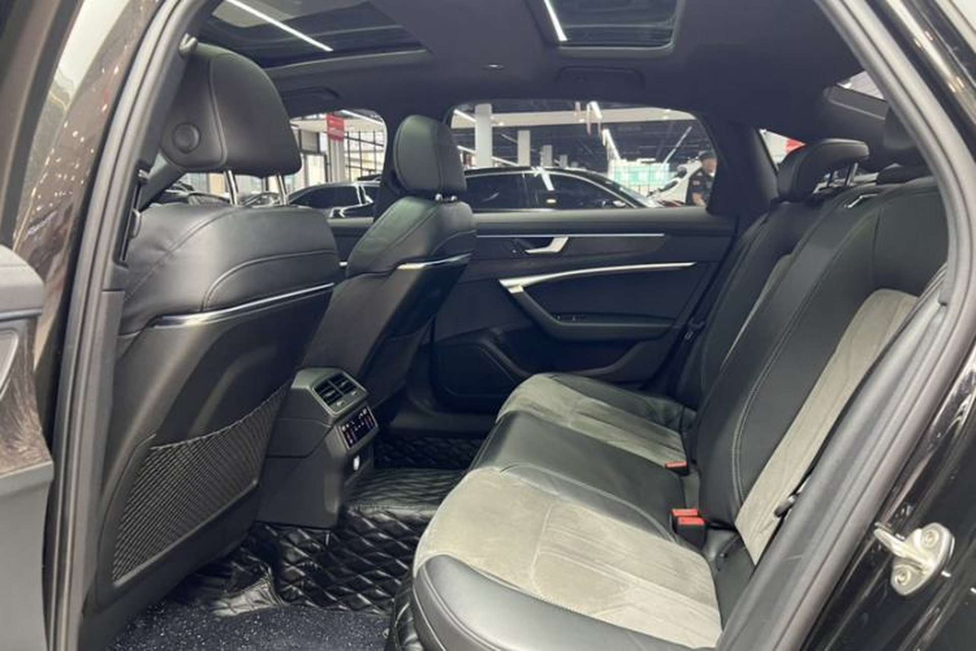 Used Audi A6L 2022 45 TFSI Prestige Dynamic Edition Interior 8
