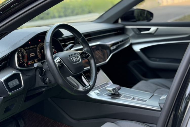 Used Audi A6L 2022 40 TFSI Luxury Dynamic Model Interior 9