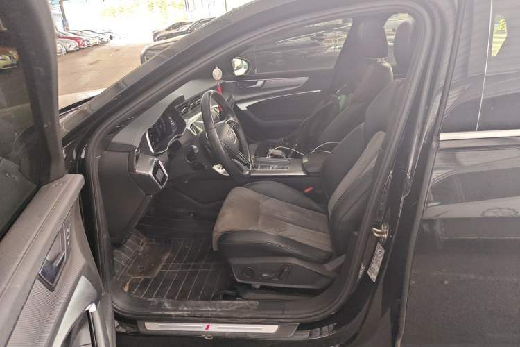 Used Audi A6L 2022 40 TFSI Luxury Dynamic Model Left Front Seat