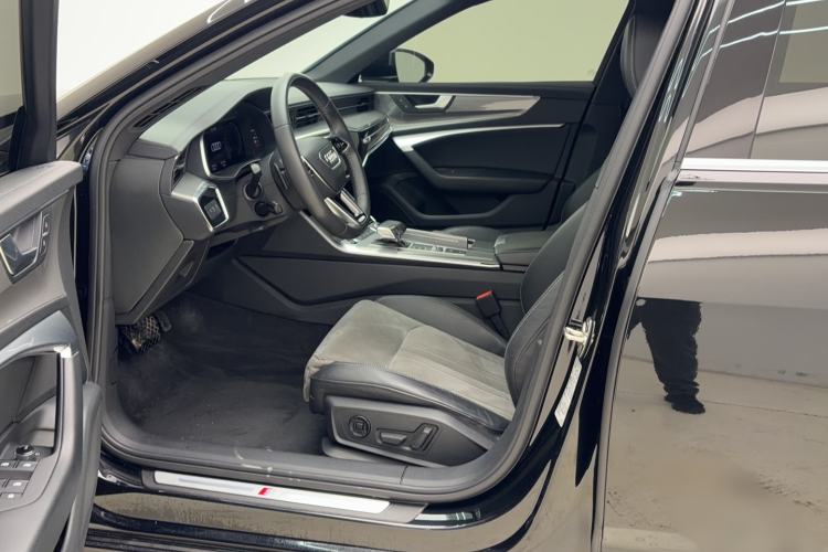 Used Audi A6L 2022 40 TFSI Luxury Dynamic Model Left Front Seat