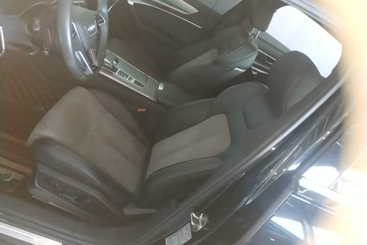 Used Audi A6L 2022 40 TFSI Luxury Dynamic Model Left Front Seat