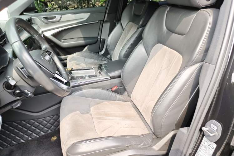 Used Audi A6L 2022 40 TFSI Luxury Dynamic Model Left Front Seat