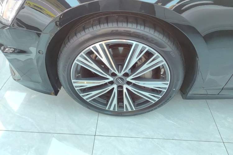 Used Audi A6L 2022 45 TFSI Prestige Dynamic Edition Left Front Wheel Hub
