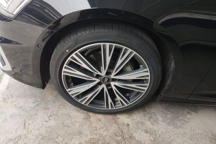 Used Audi A6L 2022 45 TFSI quattro Prestige Dynamic Edition Left Front Wheel Hub