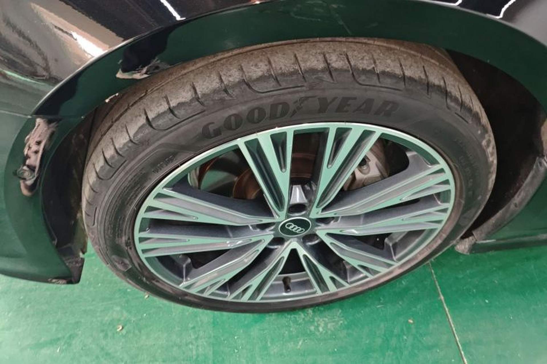 Used Audi A6L 2022 45 TFSI Prestige Dynamic Edition Left Front Wheel Hub
