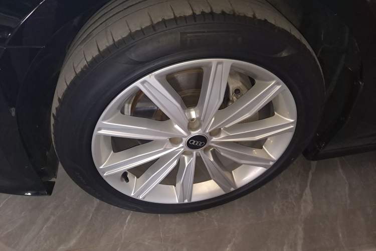 Used Audi A6L 2022 45 TFSI Prestige Dynamic Edition Left Front Wheel Hub