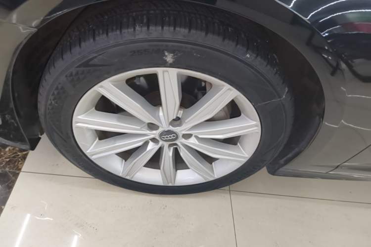Used Audi A6L 2022 40 TFSI Luxury Dynamic Model Left Front Wheel Hub