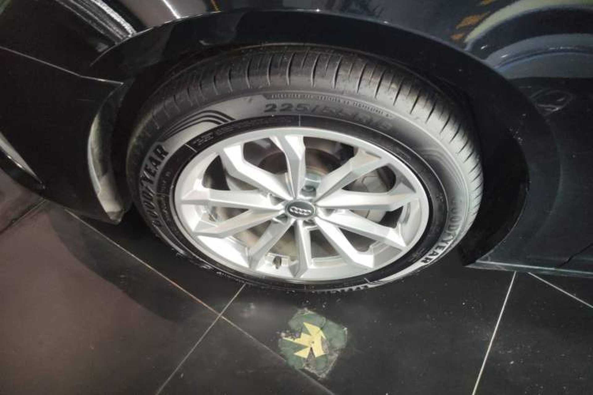 Used Audi A6L 2022 40 TFSI Luxury Prestige Edition Left Front Wheel Hub