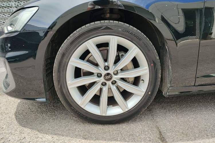 Used Audi A6L 2022 45 TFSI Prestige Dynamic Edition Left Front Wheel Hub
