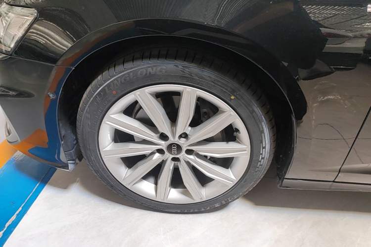 Used Audi A6L 2022 45 TFSI Prestige Dynamic Edition Left Front Wheel Hub