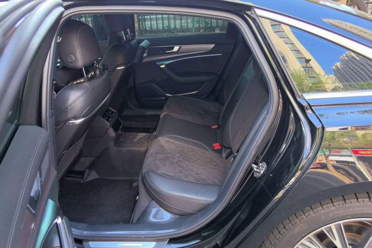Used Audi A6L 2022 55 TFSI quattro Flagship Dynamic Model Left Rear Seat