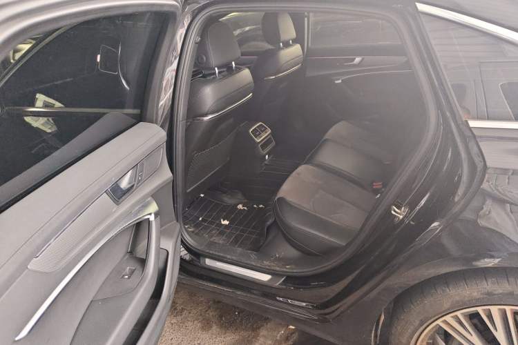 Used Audi A6L 2022 40 TFSI Luxury Dynamic Model Left Rear Seat