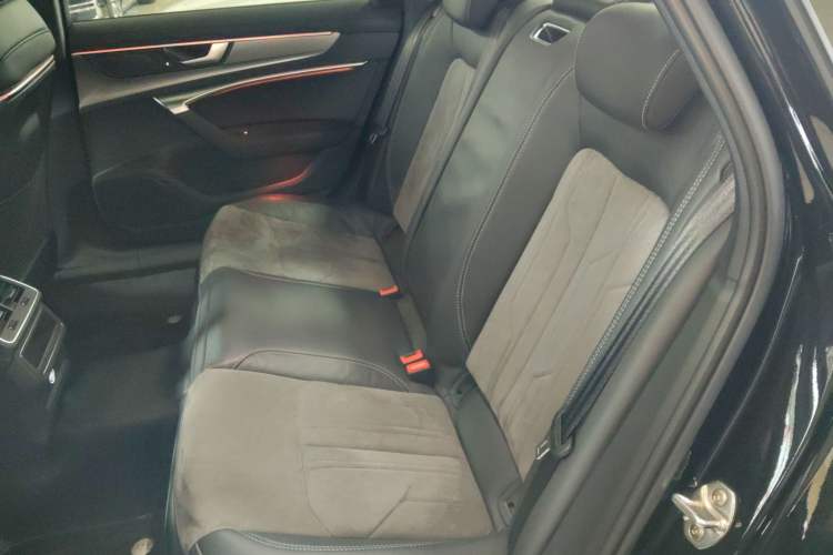 Used Audi A6L 2022 40 TFSI Luxury Dynamic Model Left Rear Seat