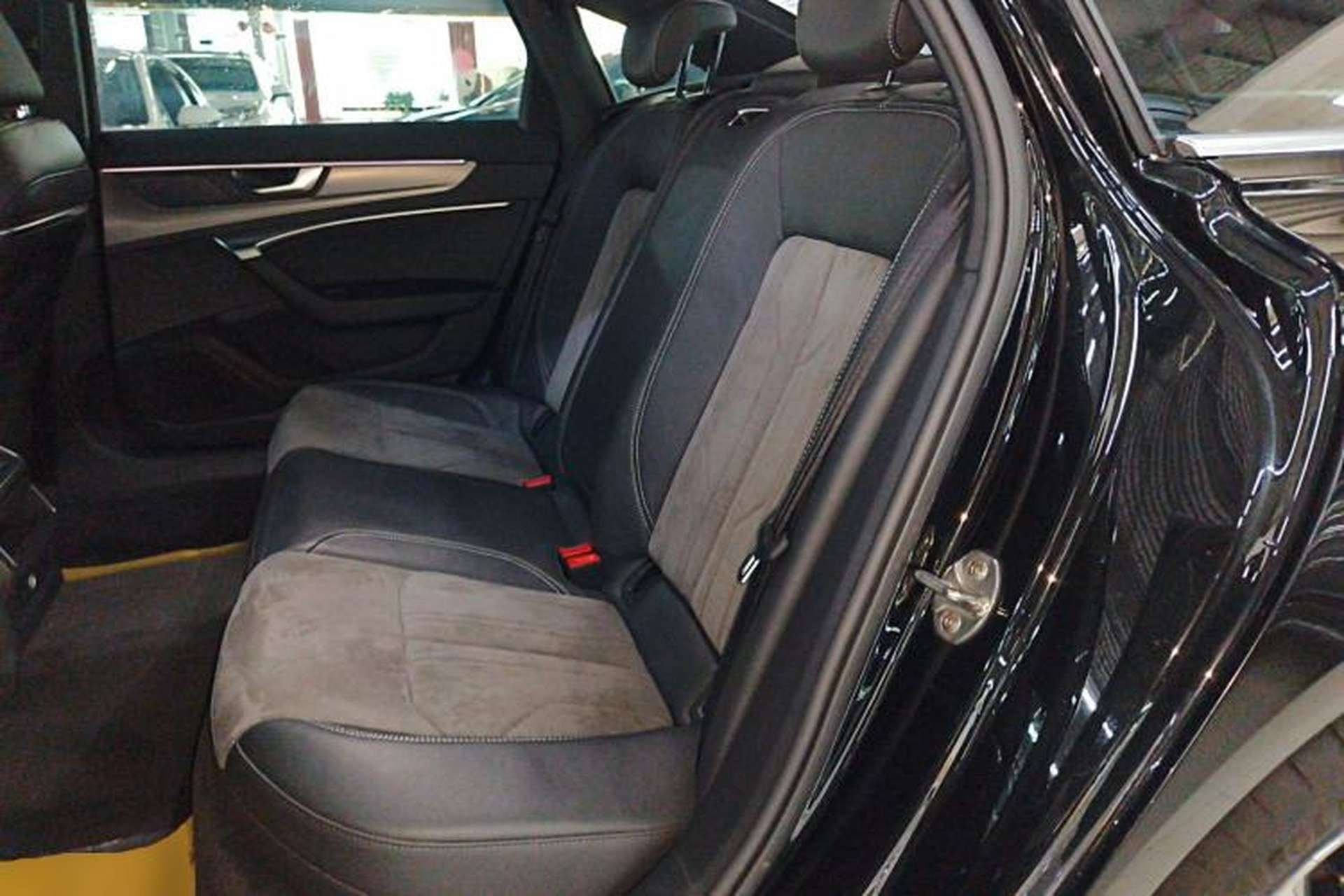 Used Audi A6L 2022 40 TFSI Luxury Dynamic Model Left Rear Seat