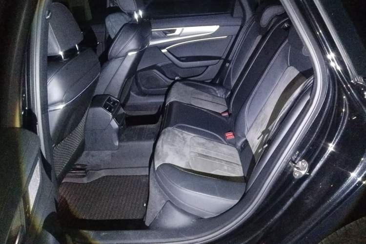 Used Audi A6L 2022 40 TFSI Luxury Dynamic Model Left Rear Seat