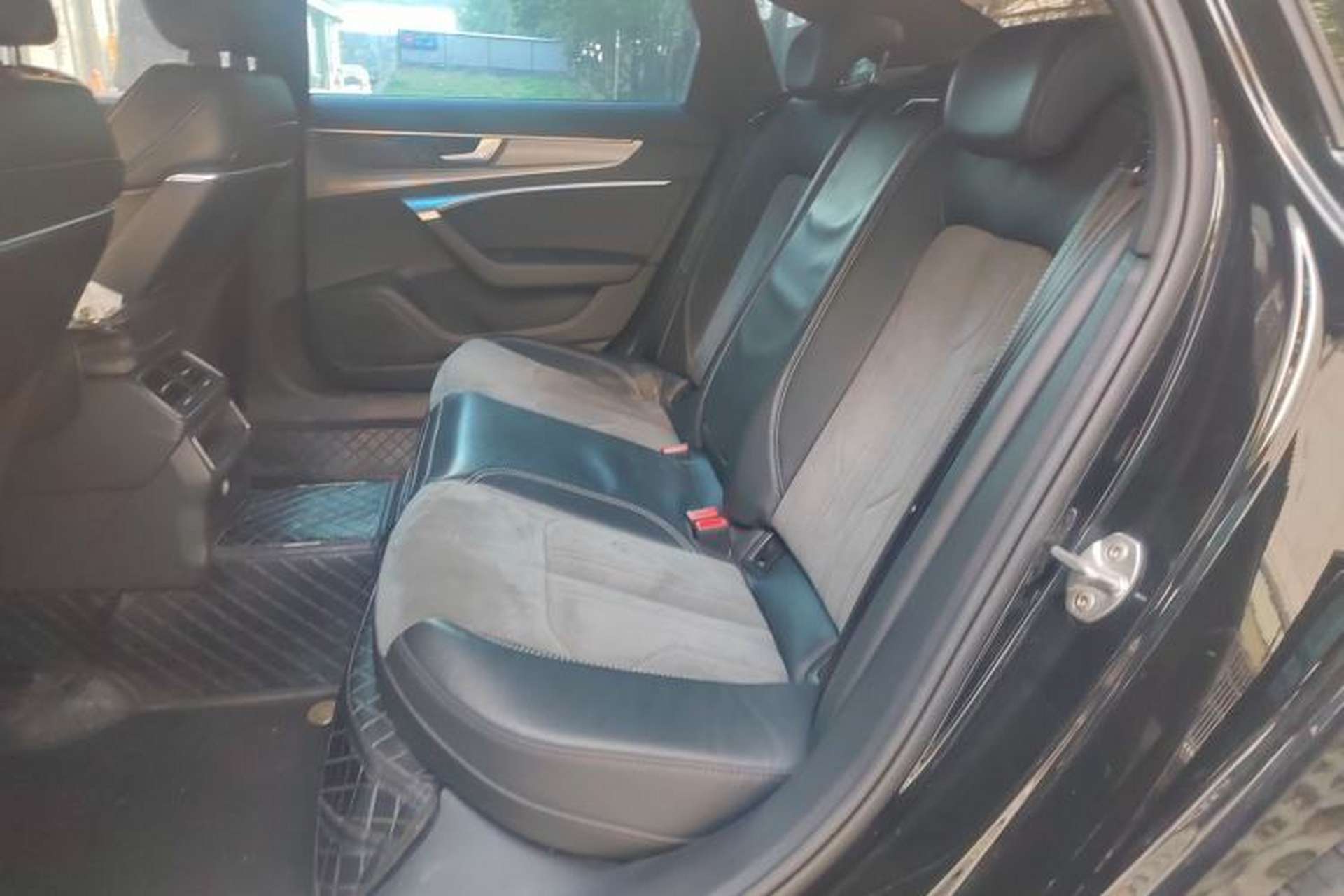 Used Audi A6L 2022 40 TFSI Luxury Dynamic Model Left Rear Seat