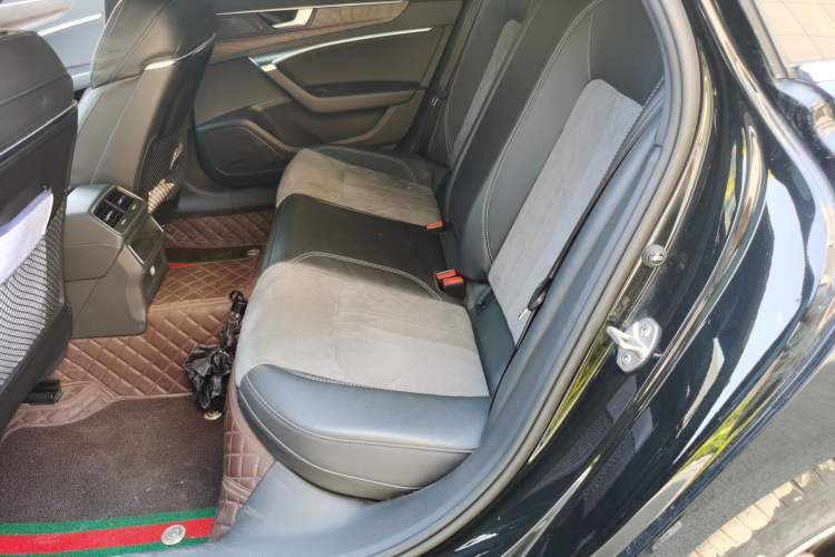Used Audi A6L 2022 40 TFSI Luxury Dynamic Model Left Rear Seat