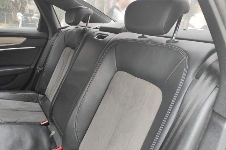 Used Audi A6L 2022 40 TFSI Luxury Dynamic Model Left Rear Seat