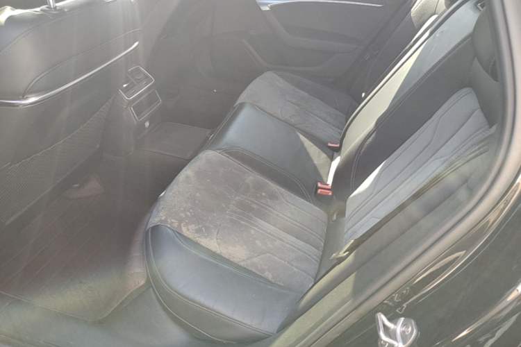 Used Audi A6L 2022 40 TFSI Luxury Dynamic Model Left Rear Seat