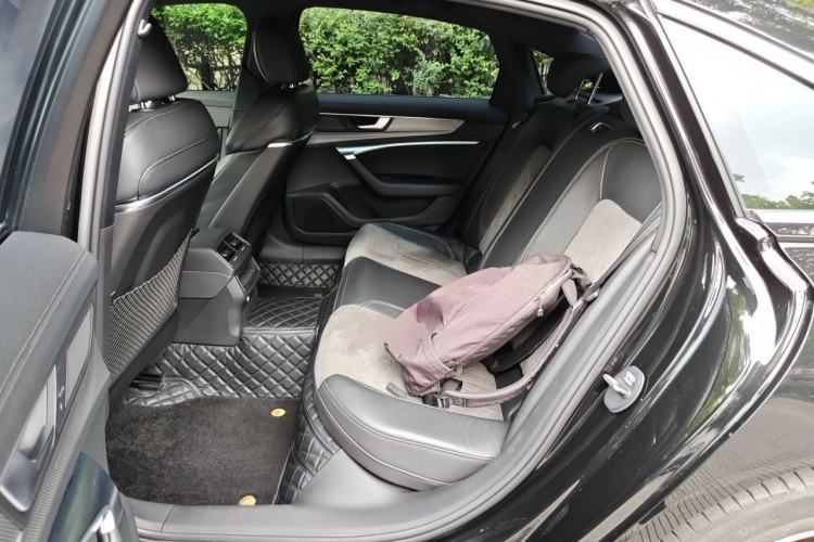 Used Audi A6L 2022 40 TFSI Luxury Dynamic Model Left Rear Seat