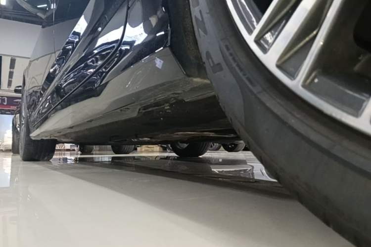 Used Audi A6L 2022 45 TFSI quattro Prestige Dynamic Edition Left Side Sill