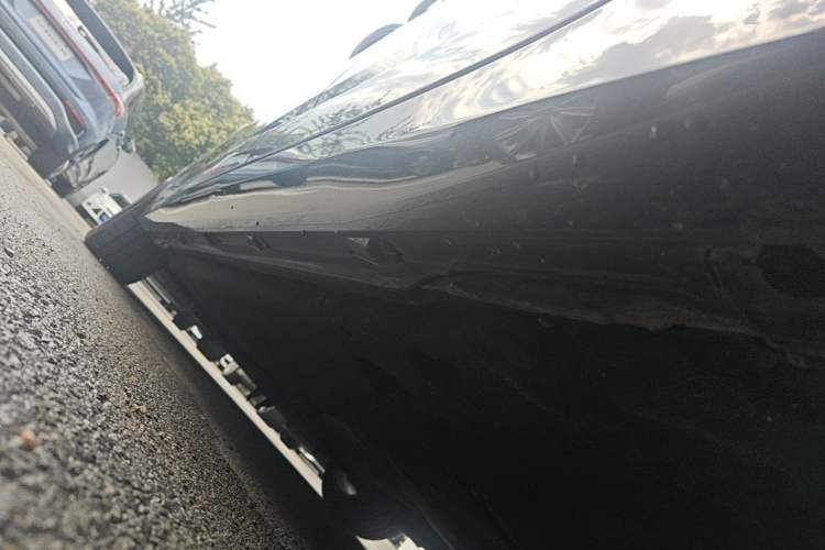 Used Audi A6L 2022 40 TFSI Luxury Prestige Edition Left Side Sill