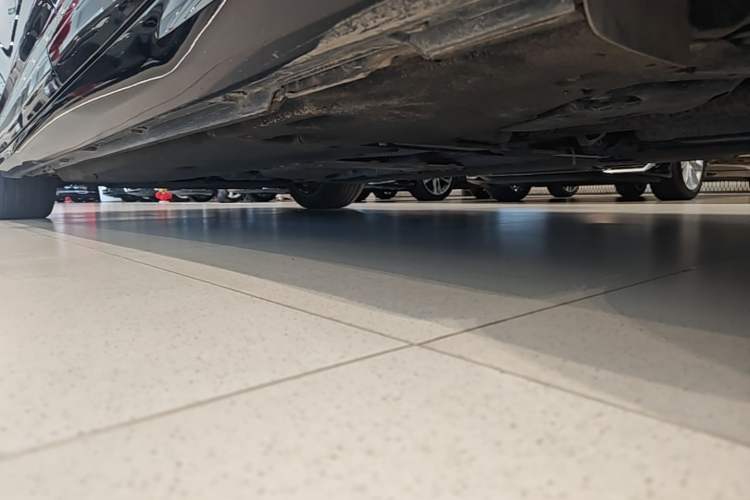 Used Audi A6L 2022 40 TFSI Luxury Dynamic Model Left Side Sill