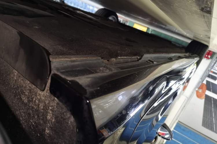 Used Audi A6L 2022 45 TFSI Prestige Dynamic Edition Left Side Sill